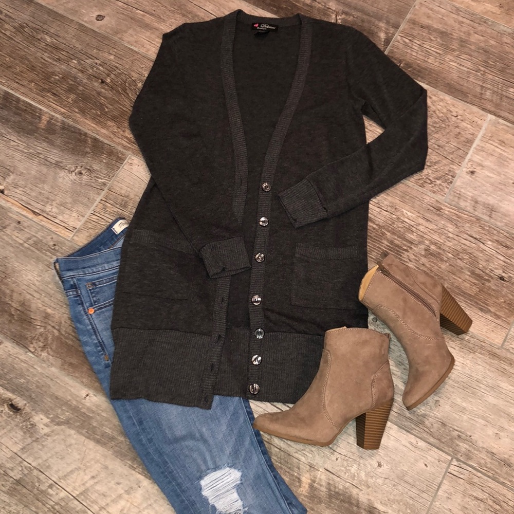 ⭐️ GREY CARDIGAN ⭐️